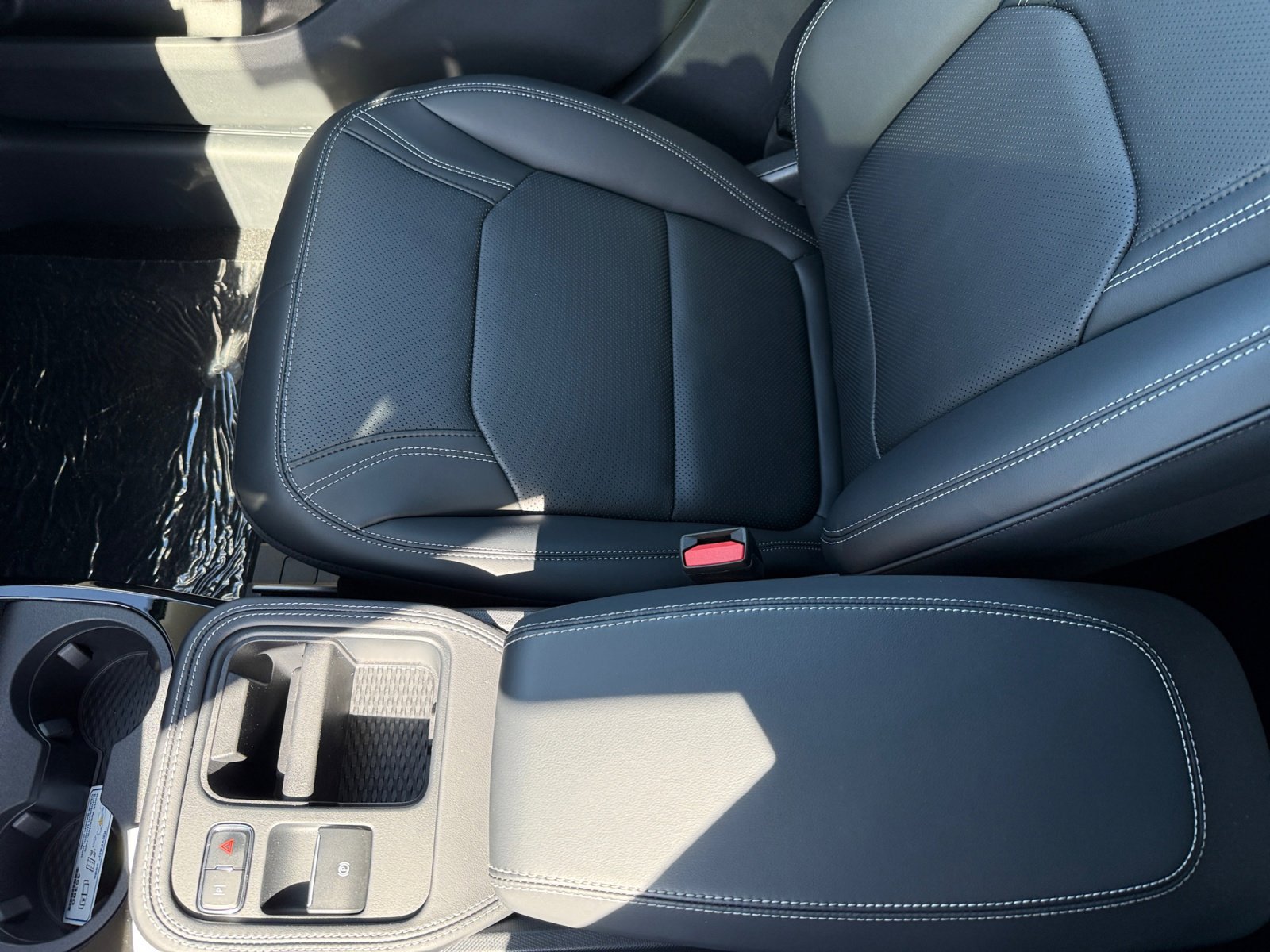 New 2026 Star White Metallic Tri-coat Ford Premium image 14