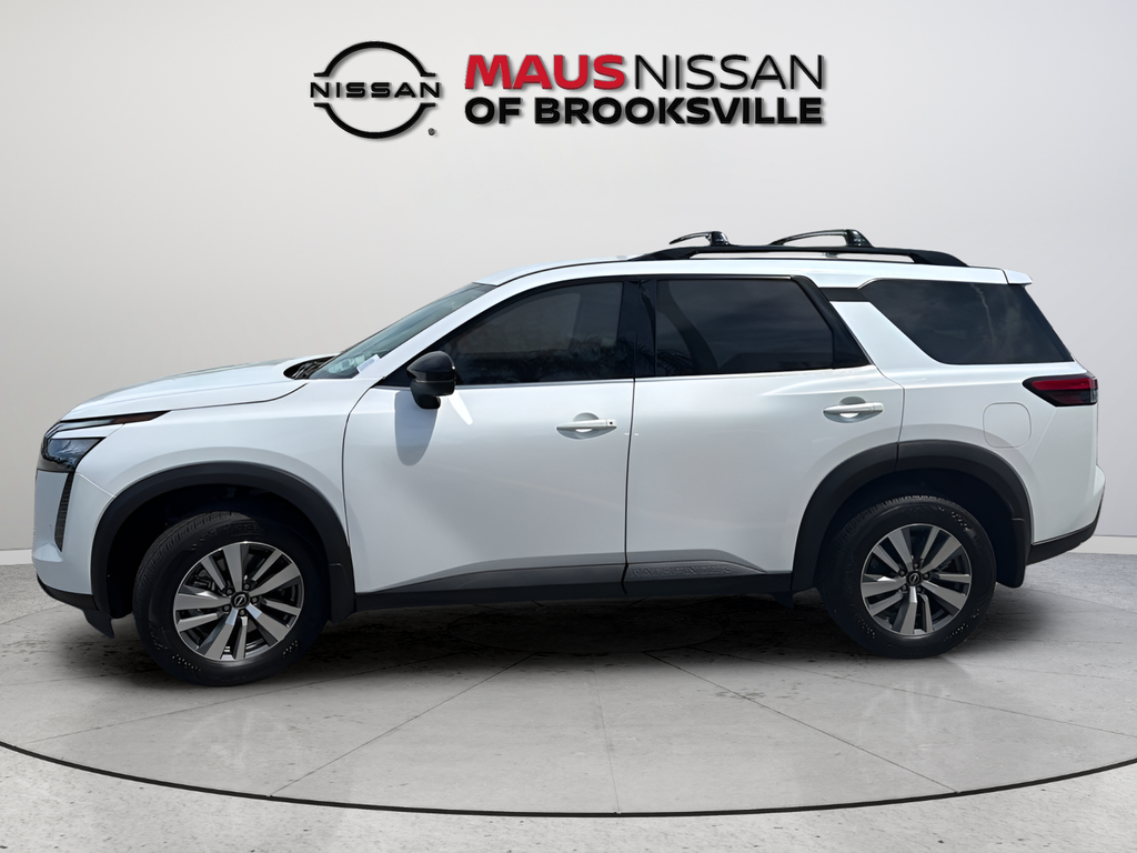 New 2026 White Nissan SL image 4