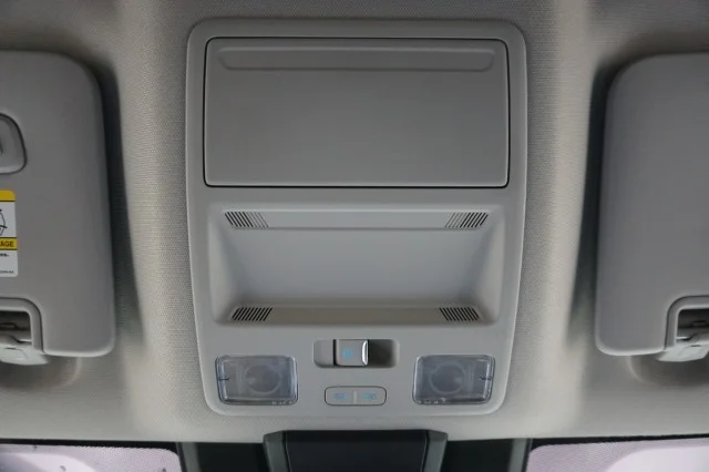 Used 2025 Carbonized Gray Metallic Ford LARIAT image 39