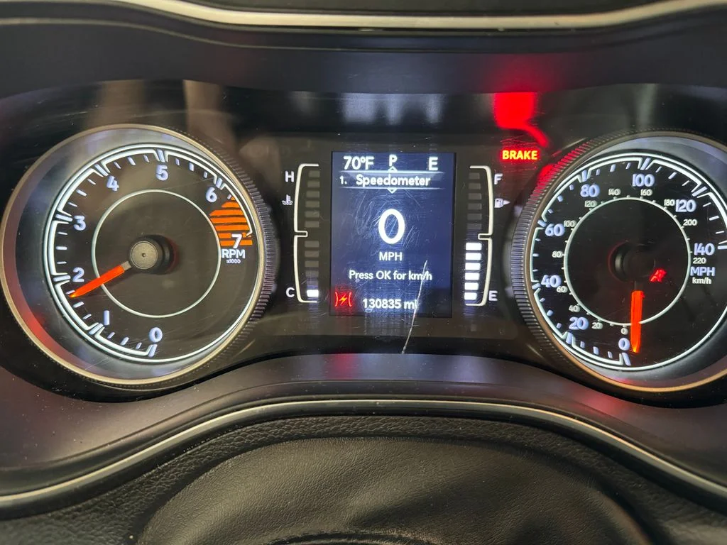 Used 2019 Silver Jeep Latitude Plus image 18