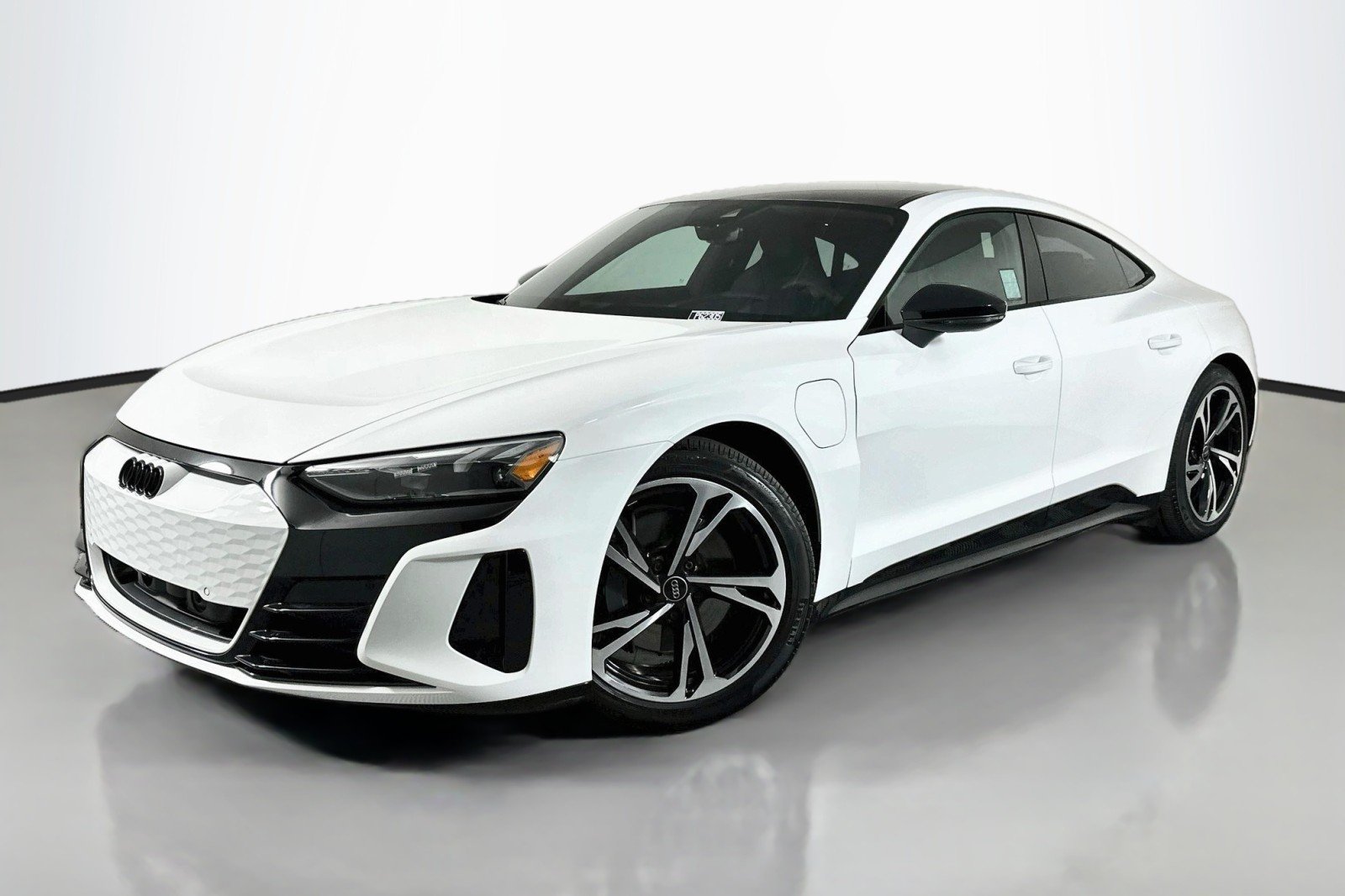 2024 Audi e-tron GT Premium Plus