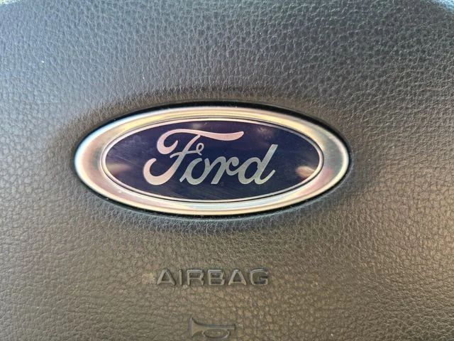 Used 2023 Black Ford XLT image 34