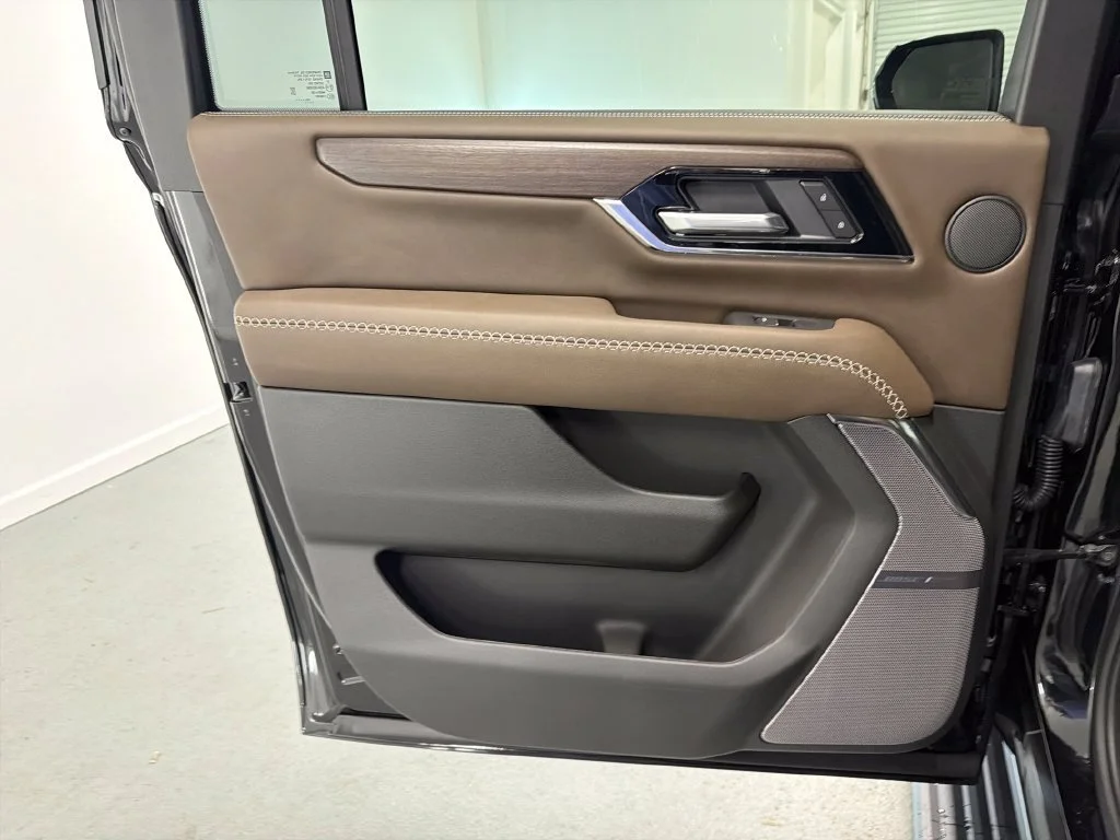 New 2027 Onyx Black GMC Denali Ultimate image 8