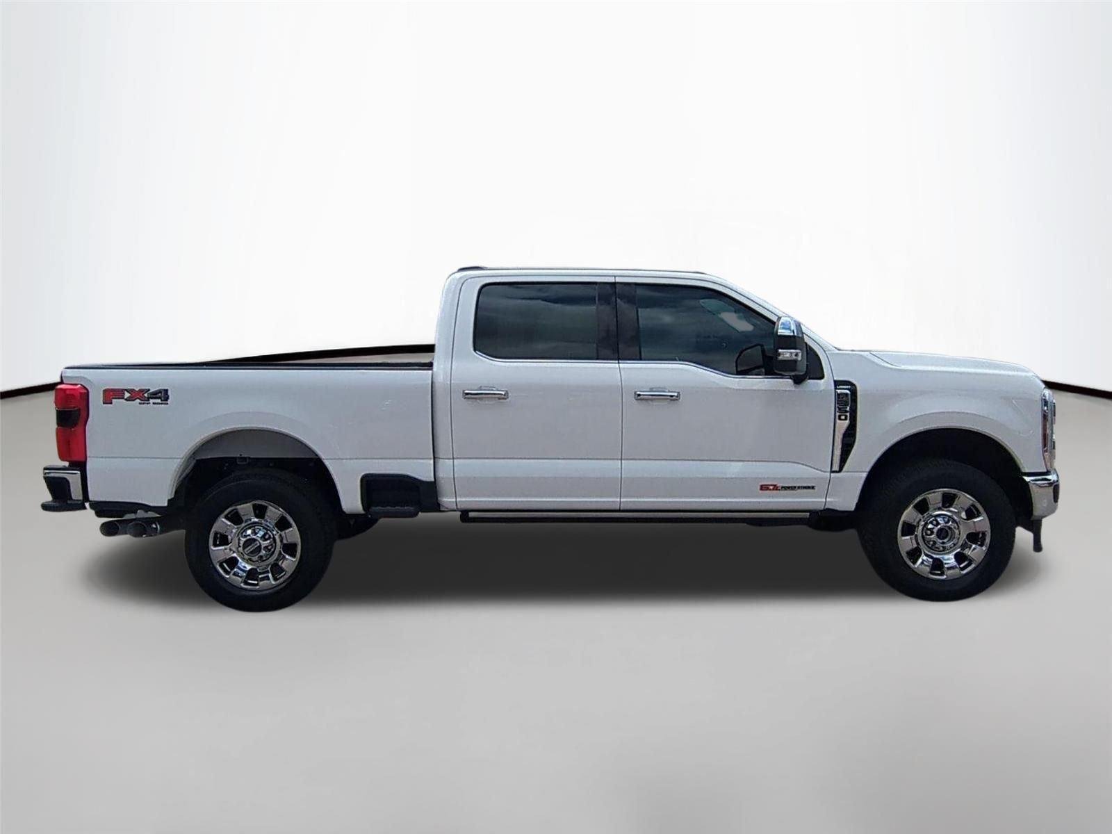 Used 2024 Star White Metallic Tri-Coat FORD  image 6