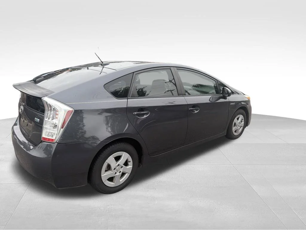 Used 2010 Gray Toyota III image 7