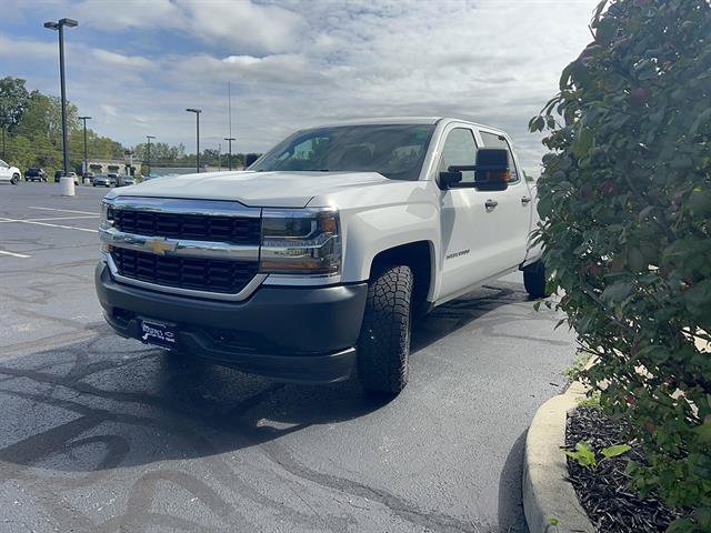 Used 2018 SUMMIT WHITE Chevrolet Work Truck image 3