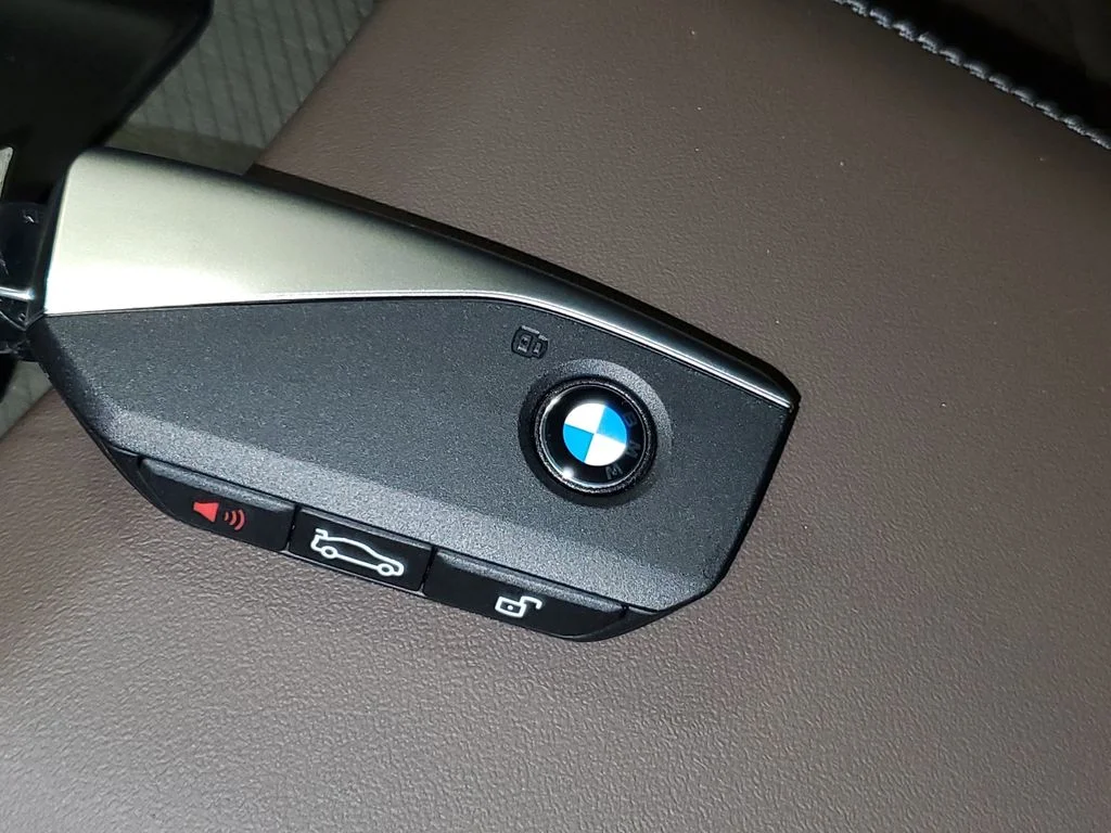 2026 BMW X3 30 - Photo 26