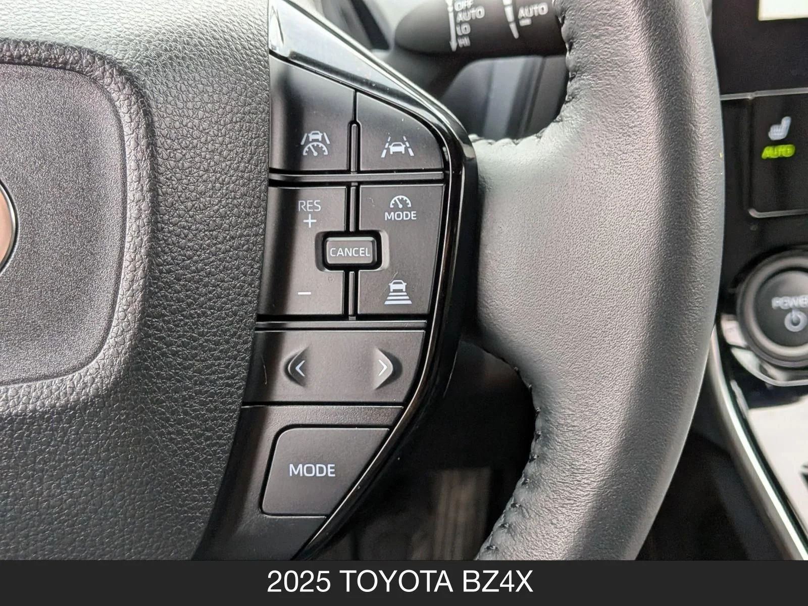 Used 2025 Heavy Metal Toyota XLE image 19