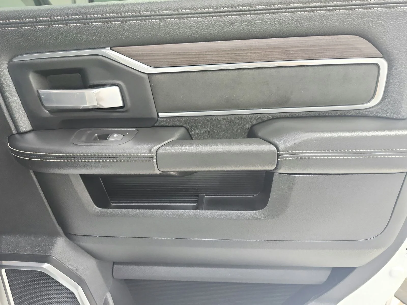 Used 2025 White Ram Laramie image 46