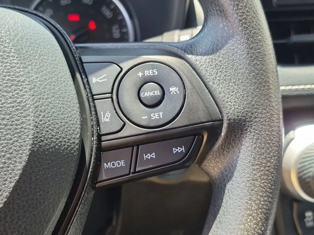 Used 2021 Black Toyota XLE image 18