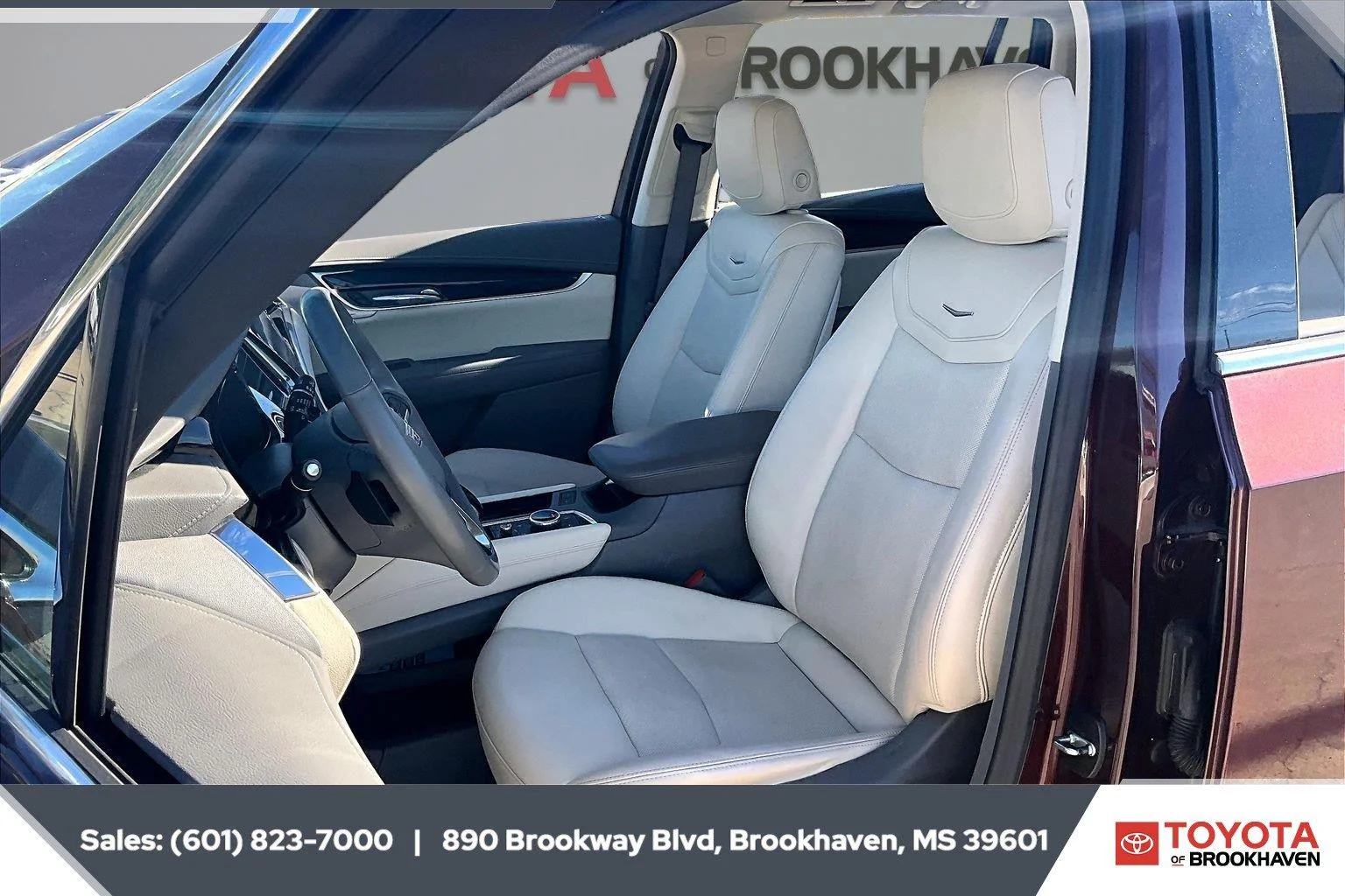 Used 2023 Radiant Red Tintcoat Cadillac FWD Premium Luxury image 18