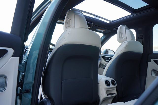 New 2026 Verde Silver Metallic Mercedes-Benz GLC 300 image 63
