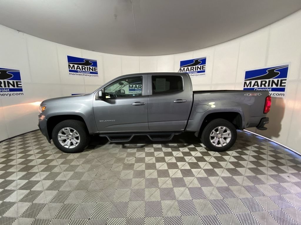 Used 2022 SATIN STEEL METALLIC Chevrolet 4WD LT image 13
