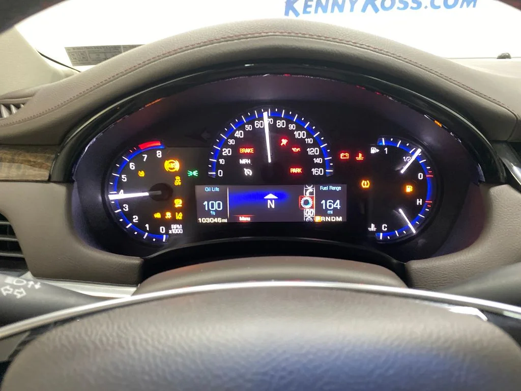 Used 2014 White Cadillac Luxury image 18