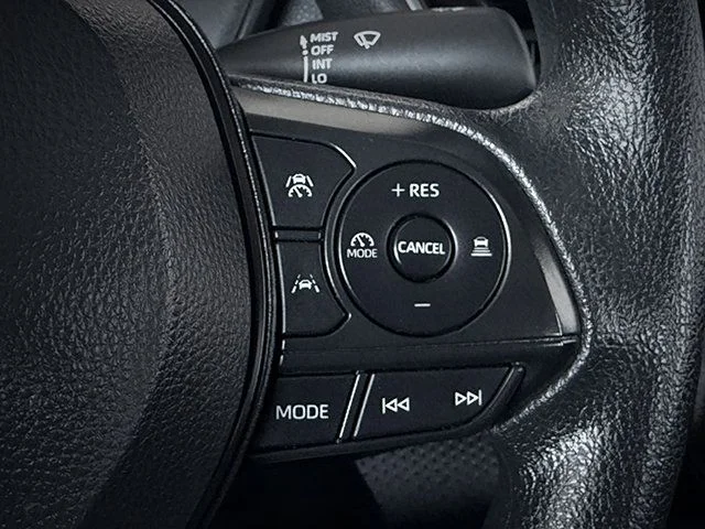 Used 2023 Ice Cap Toyota LE image 11