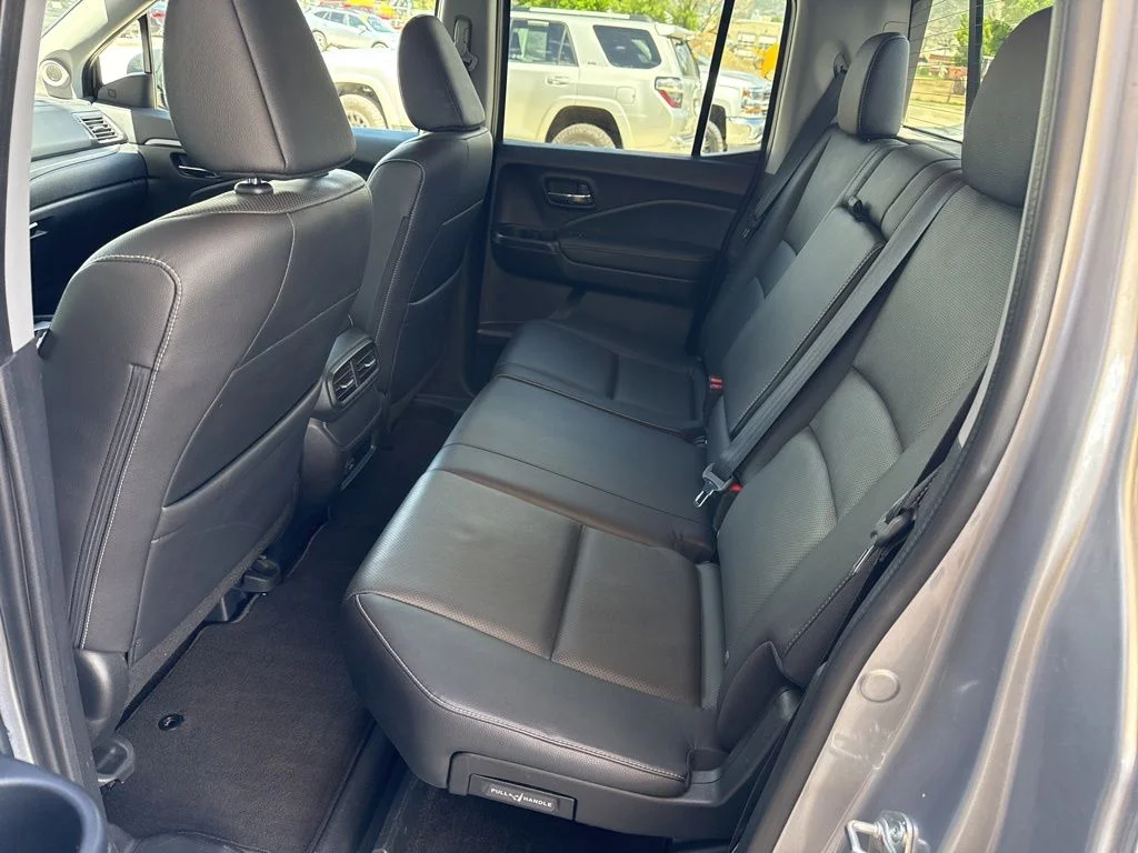 Used 2025 Black Honda RTL image 17