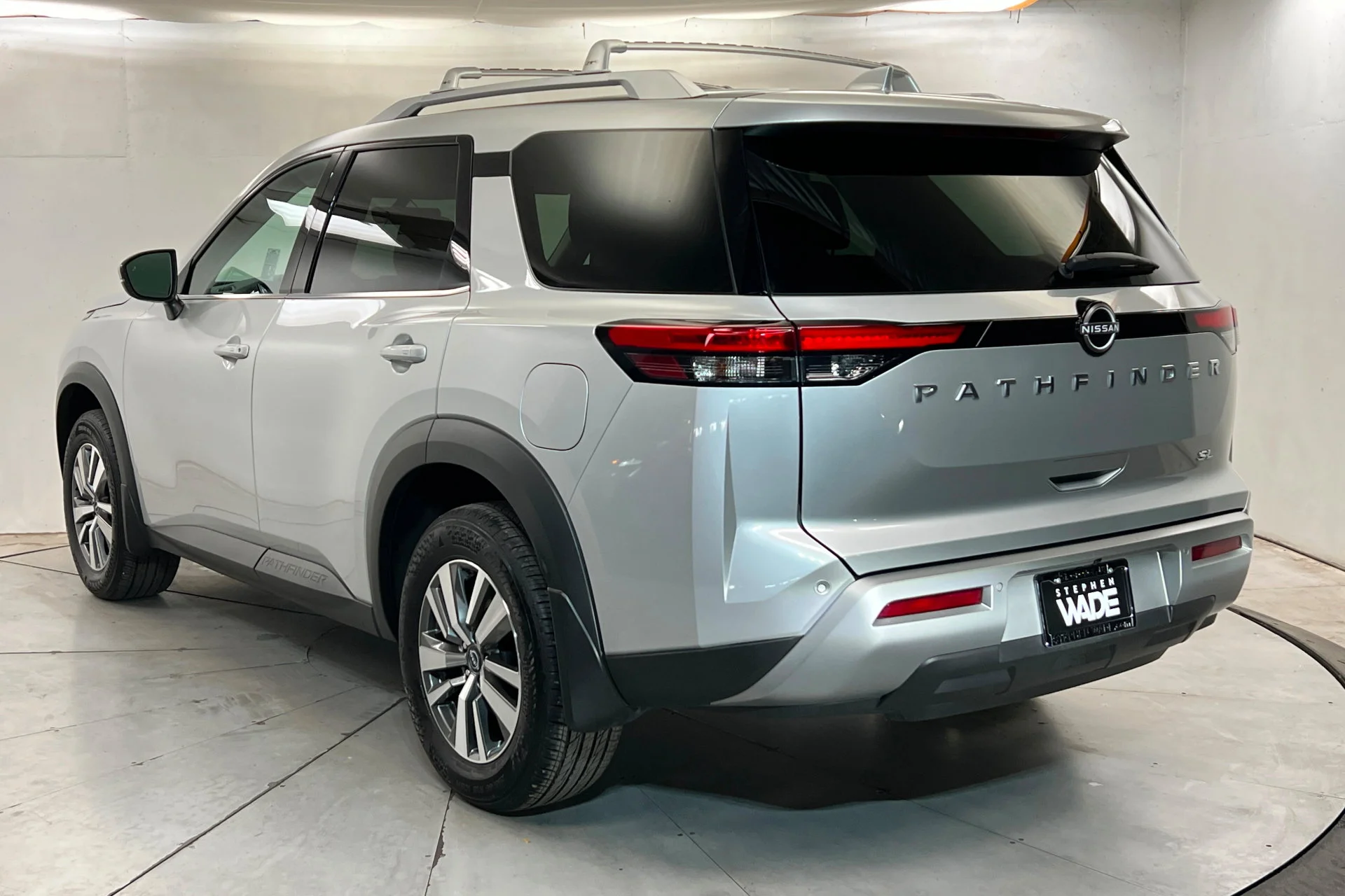 2025 Nissan Pathfinder SL - Photo 3