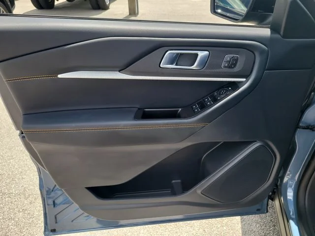 Used 2026 Blue Ford Tremor image 18