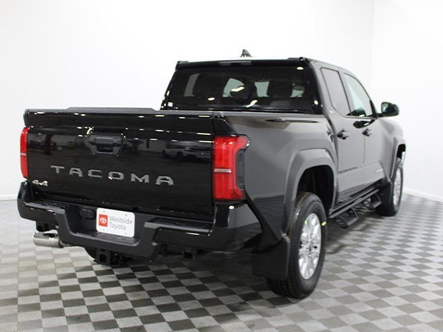 2026 Toyota Tacoma SR5 - Photo 10