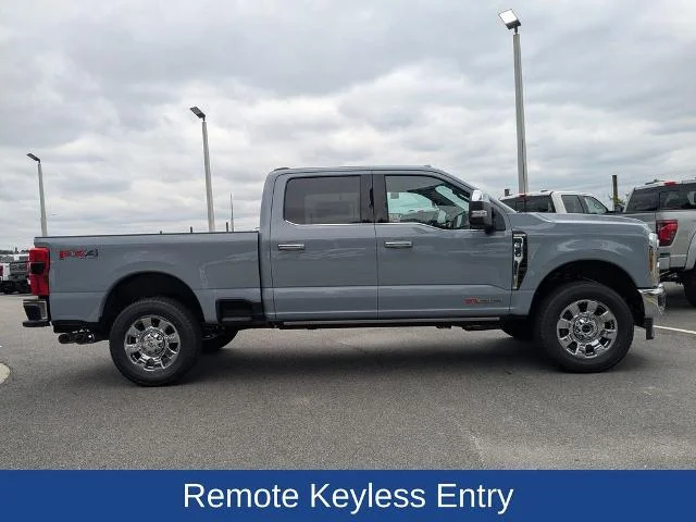 New 2026 Glacier Gray Metallic Tri-Coat Ford King Ranch image 36