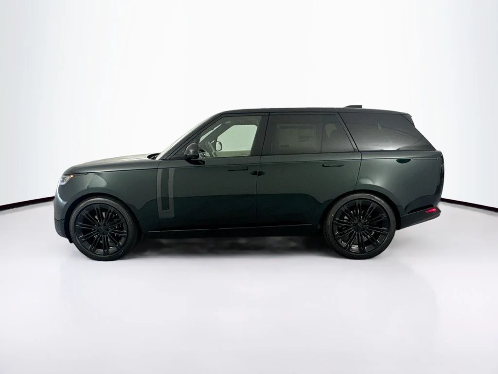 New 2026 British Racing Green Land Rover SE image 8
