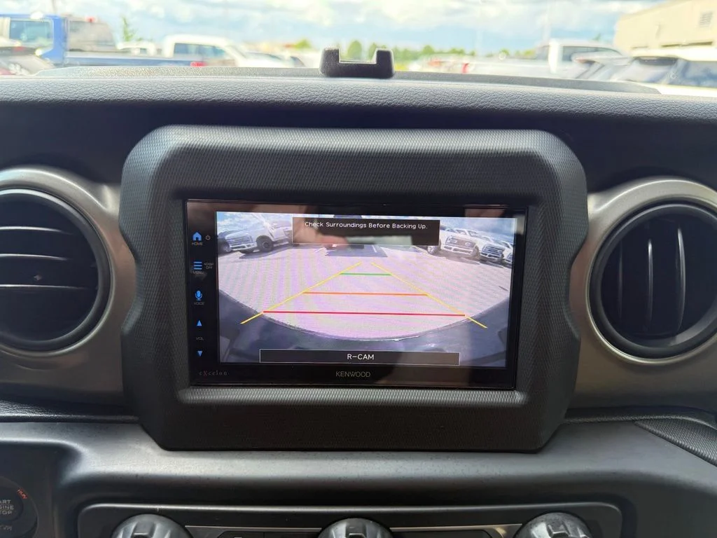 Used 2019 Gray Jeep Unlimited Sport S image 27