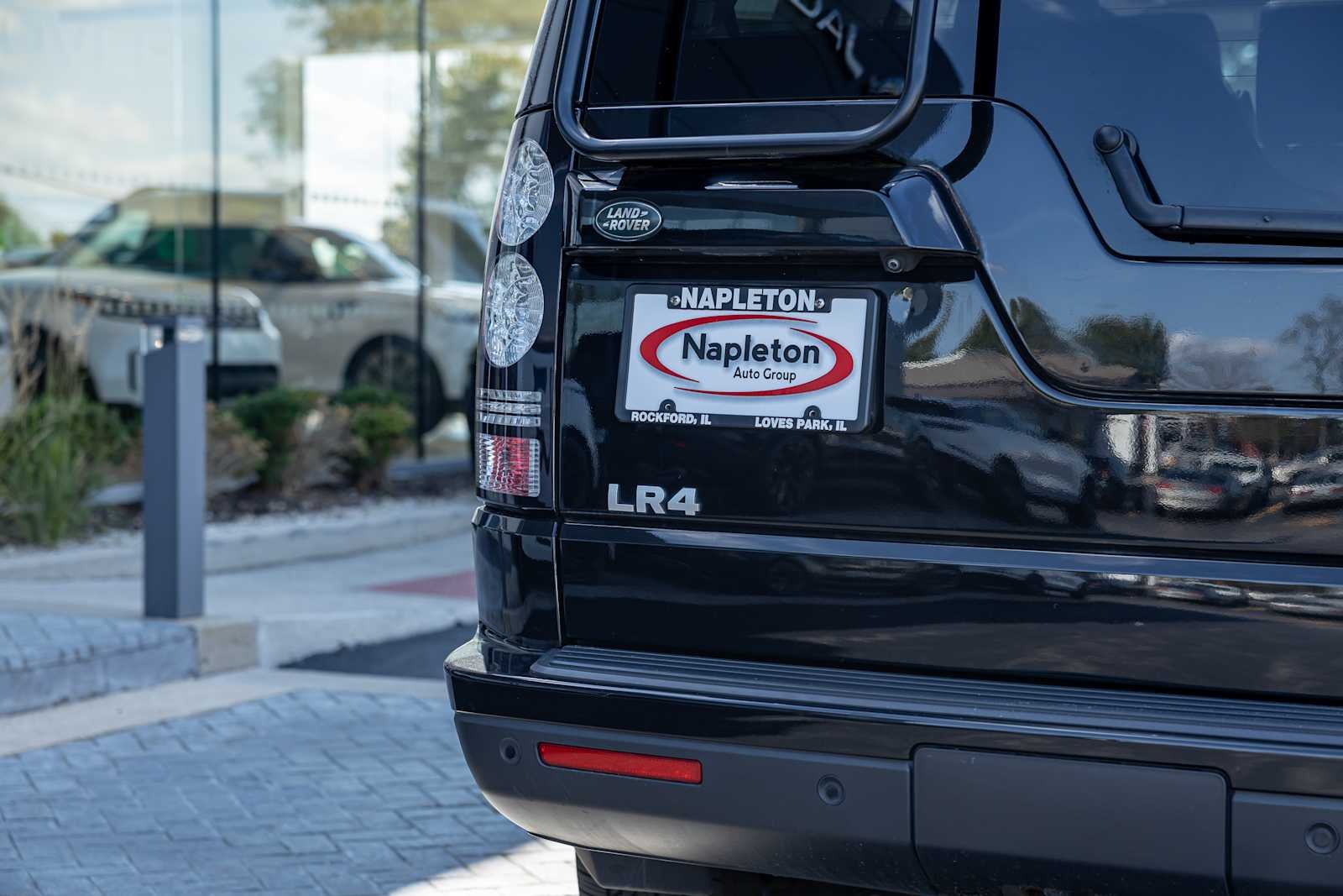 Used 2016 Santorini Black Metallic Land Rover HSE LUX Landmark Edition image 44