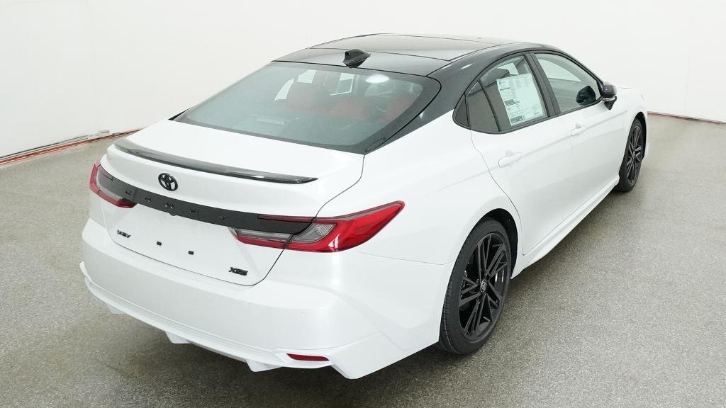 New 2026 Wind Chill Pearl with Midnight Black Metallic roof Toyota XSE image 22