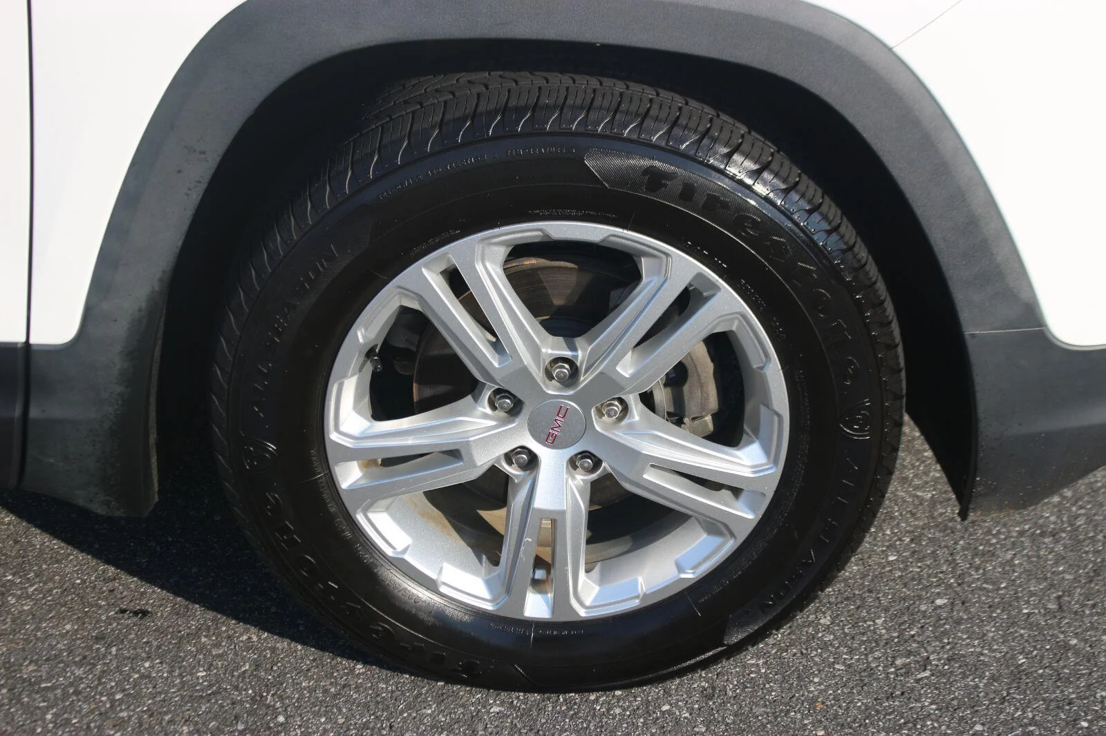 Used 2020 SUMMIT WHITE GMC SLE image 34
