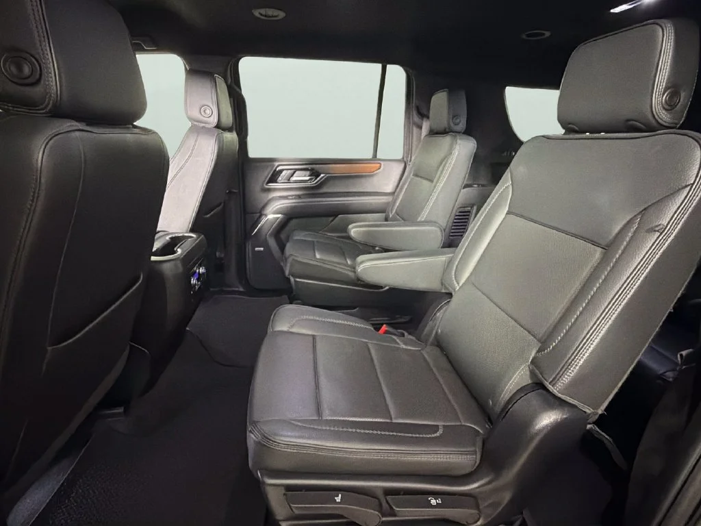 Certified Used 2025 Onyx Black GMC Denali image 27