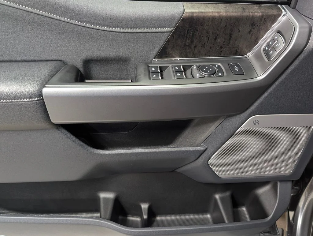 New 2026 Carbonized Gray Metallic Ford F-350® Lariat® image 16