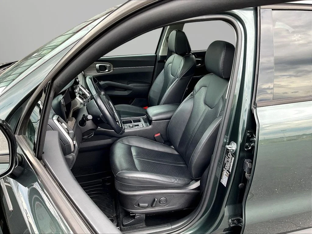 Used 2023 Green Kia X-Line EX image 21