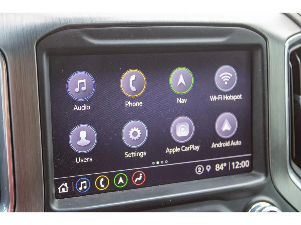 Used 2021 White Frost Tricoat GMC Denali image 43