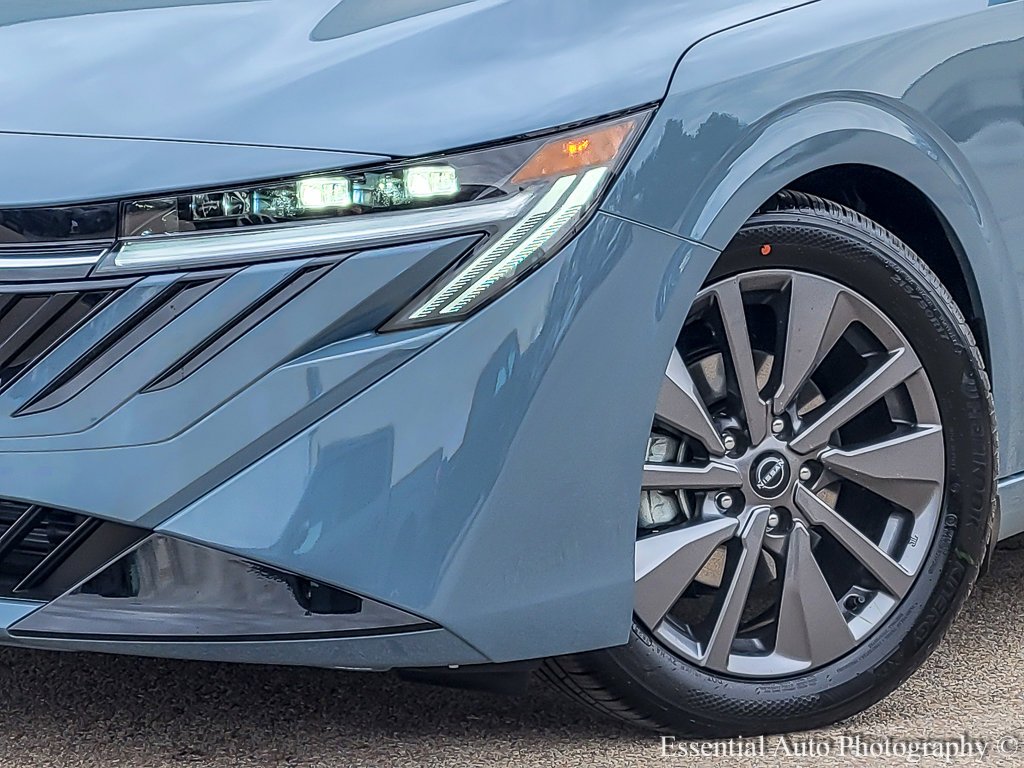 New 2026 Atlantic Gray Metallic Nissan SL image 3