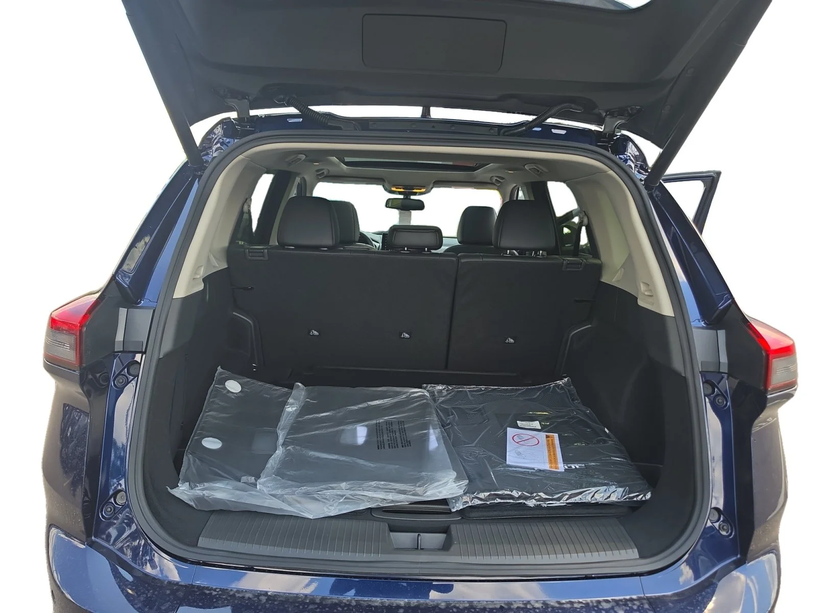 New 2026 Deep Ocean Blue Pearl Nissan Platinum image 39