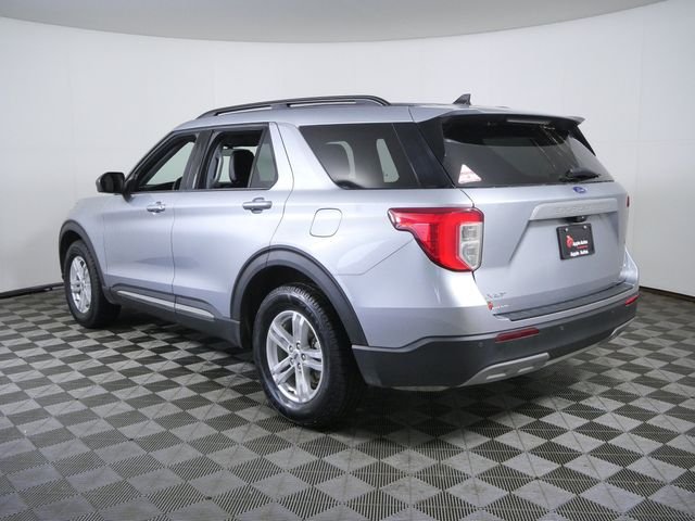 Used 2022 Silver Ford XLT image 5