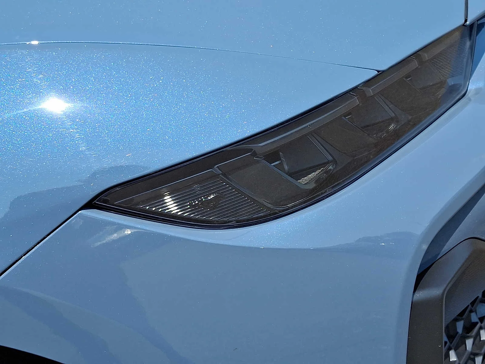 Used 2025 Vapor Blue Ford GT image 9