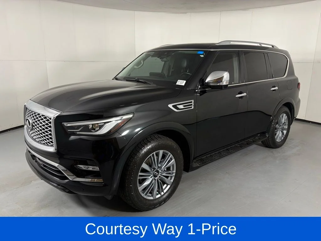 Used 2023 Black INFINITI LUXE image 5