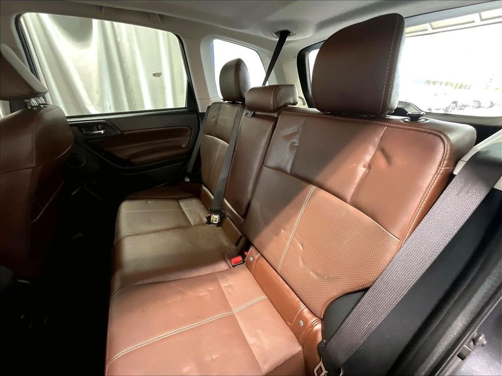 Used 2018 Gray Subaru 2.5i Touring image 15