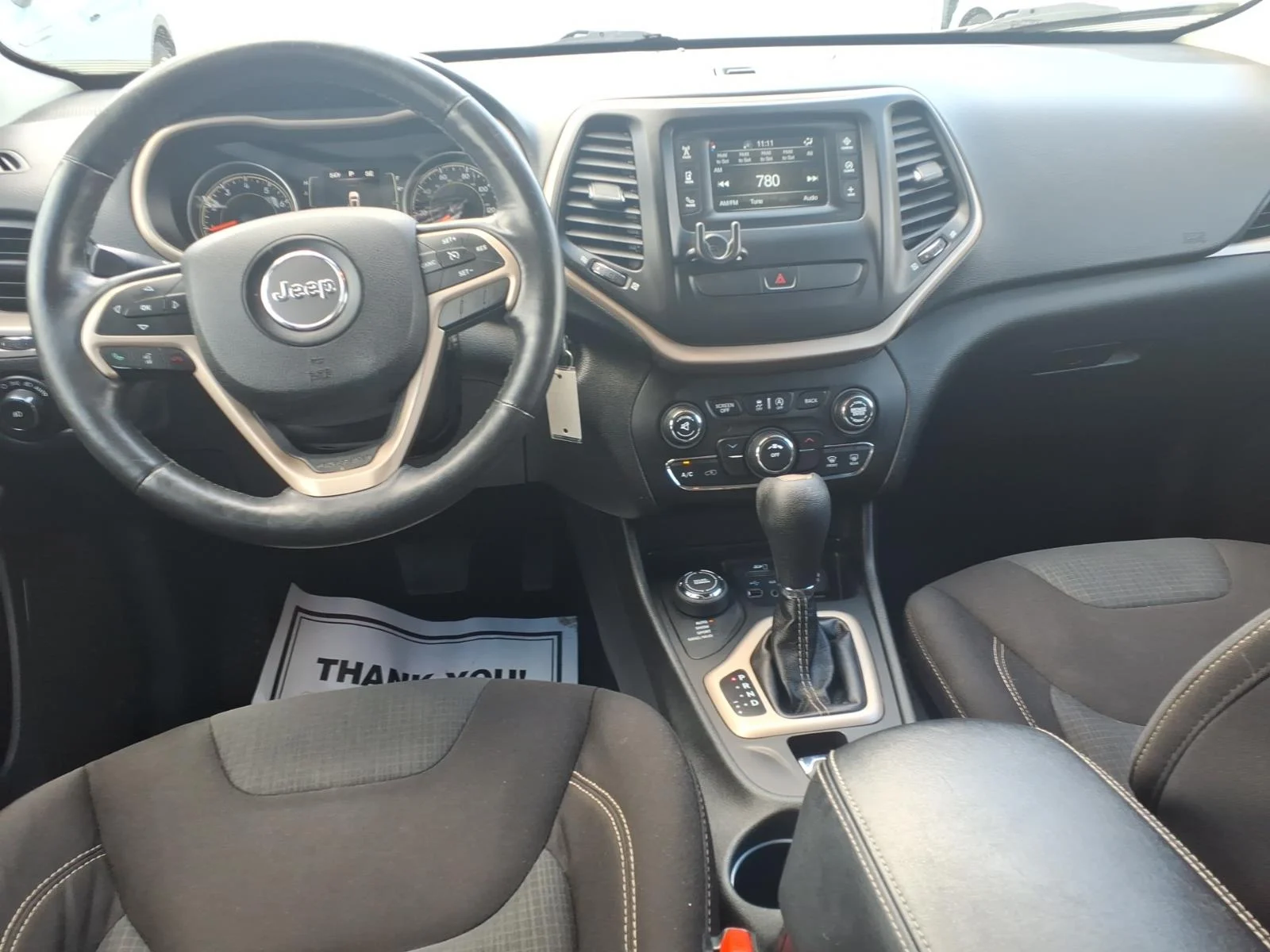 Used 2015 White Jeep 4WD 4DR LATITUDE image 9