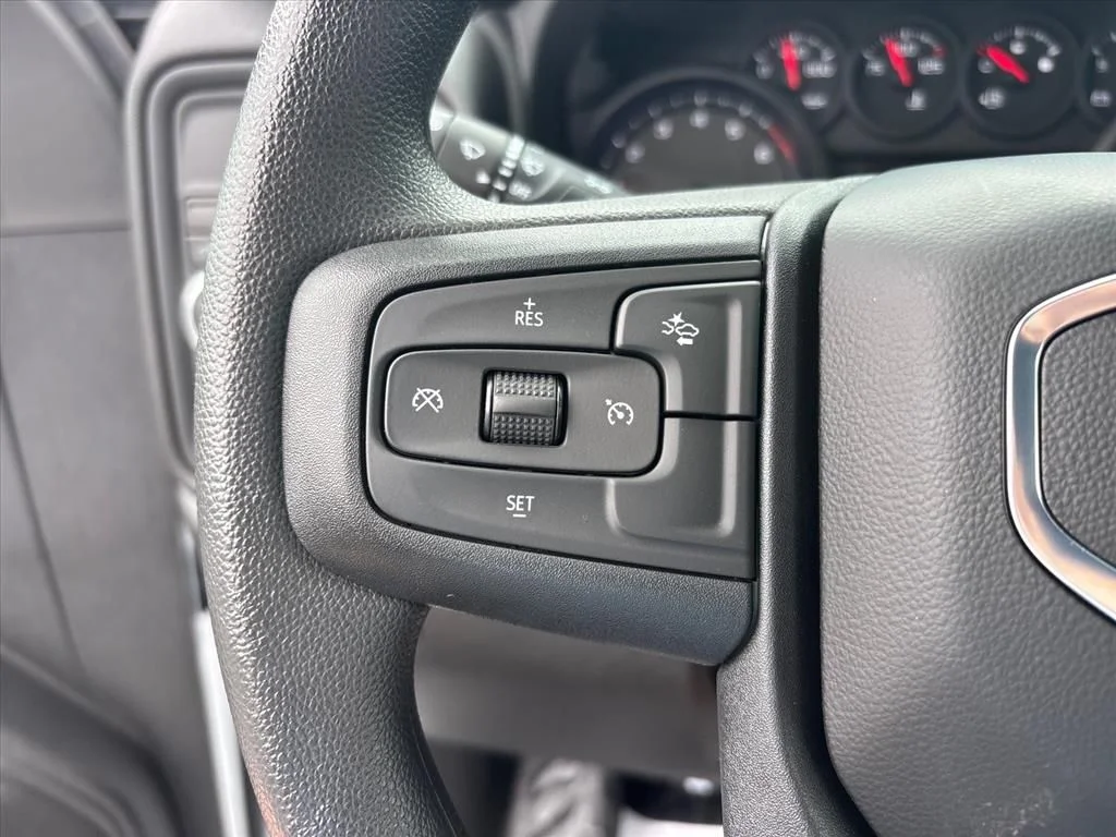Used 2025 White GMC Pro image 29