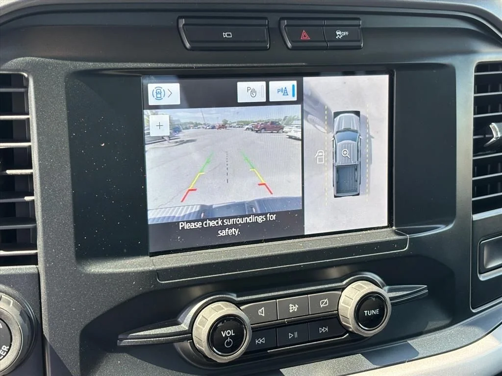 Used 2023 Black Ford XLT image 5