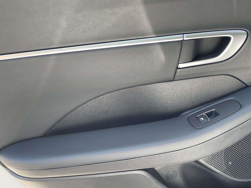 New 2026 Silver Hyundai Blue image 10