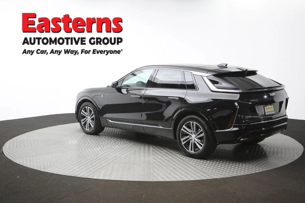 Used 2025 Black Cadillac Luxury image 65