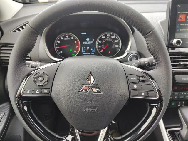 New 2026 White Mitsubishi SE image 17