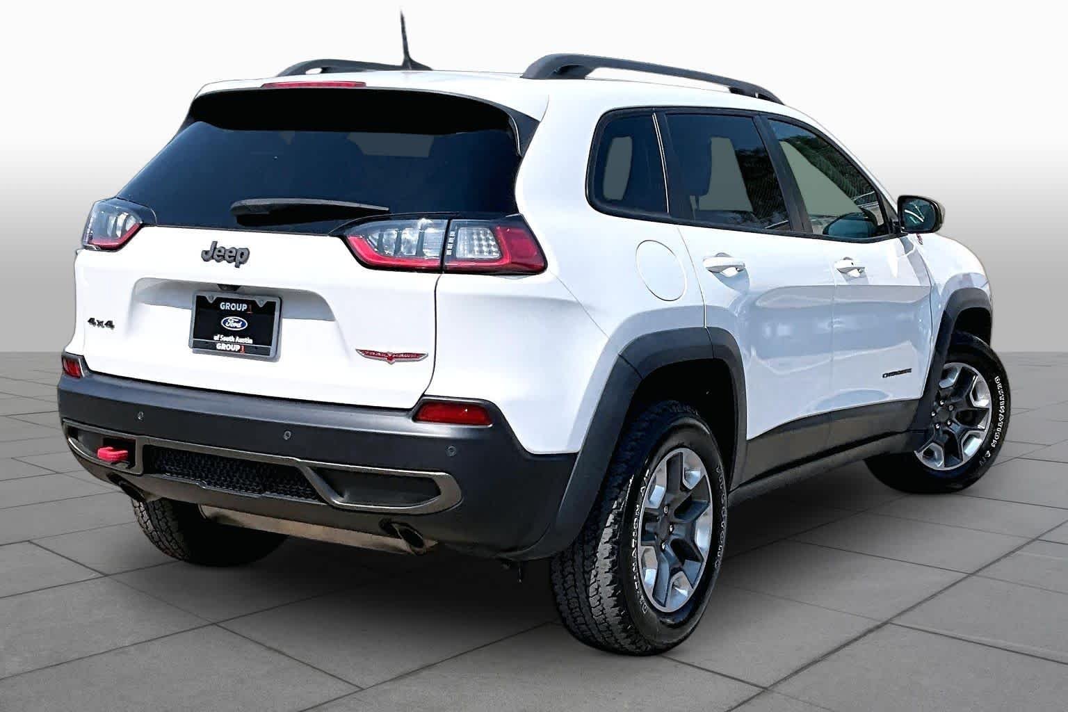 Pre-Owned 2019 Jeep Cherokee Trailhawk