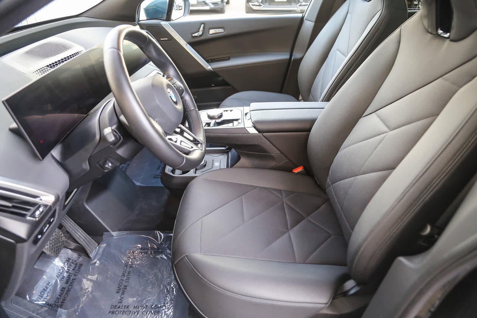 2025 BMW iX 50 - Photo 13