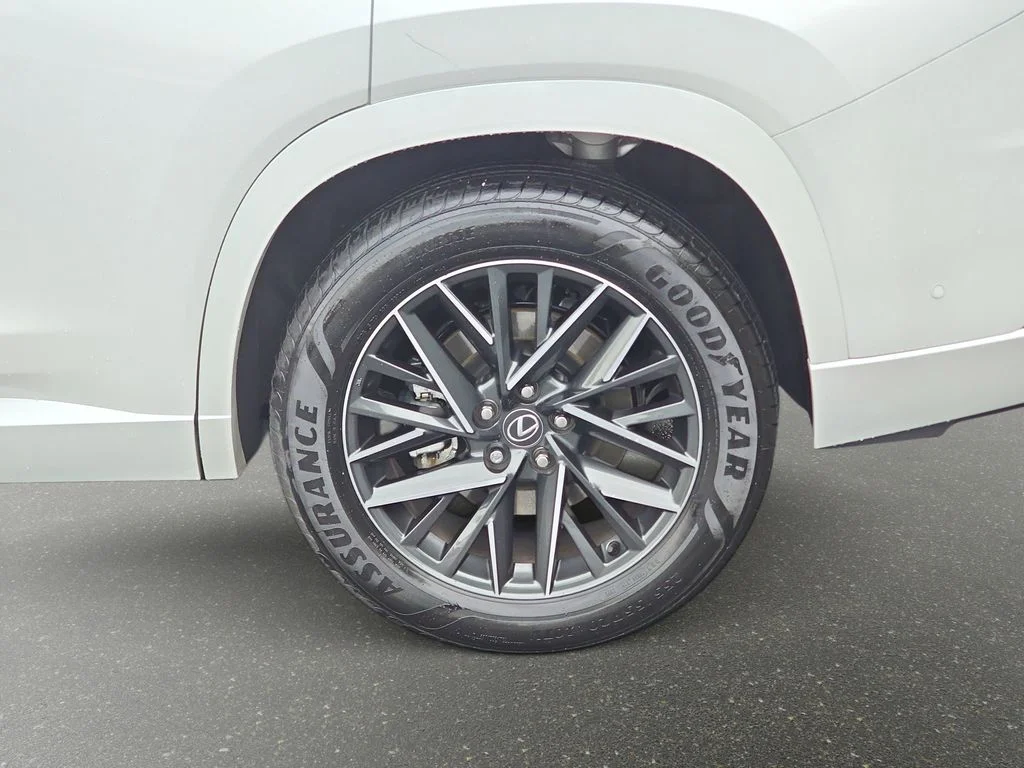 Certified Used 2025 WIND CHILL PEARL Lexus 350 Premium image 35