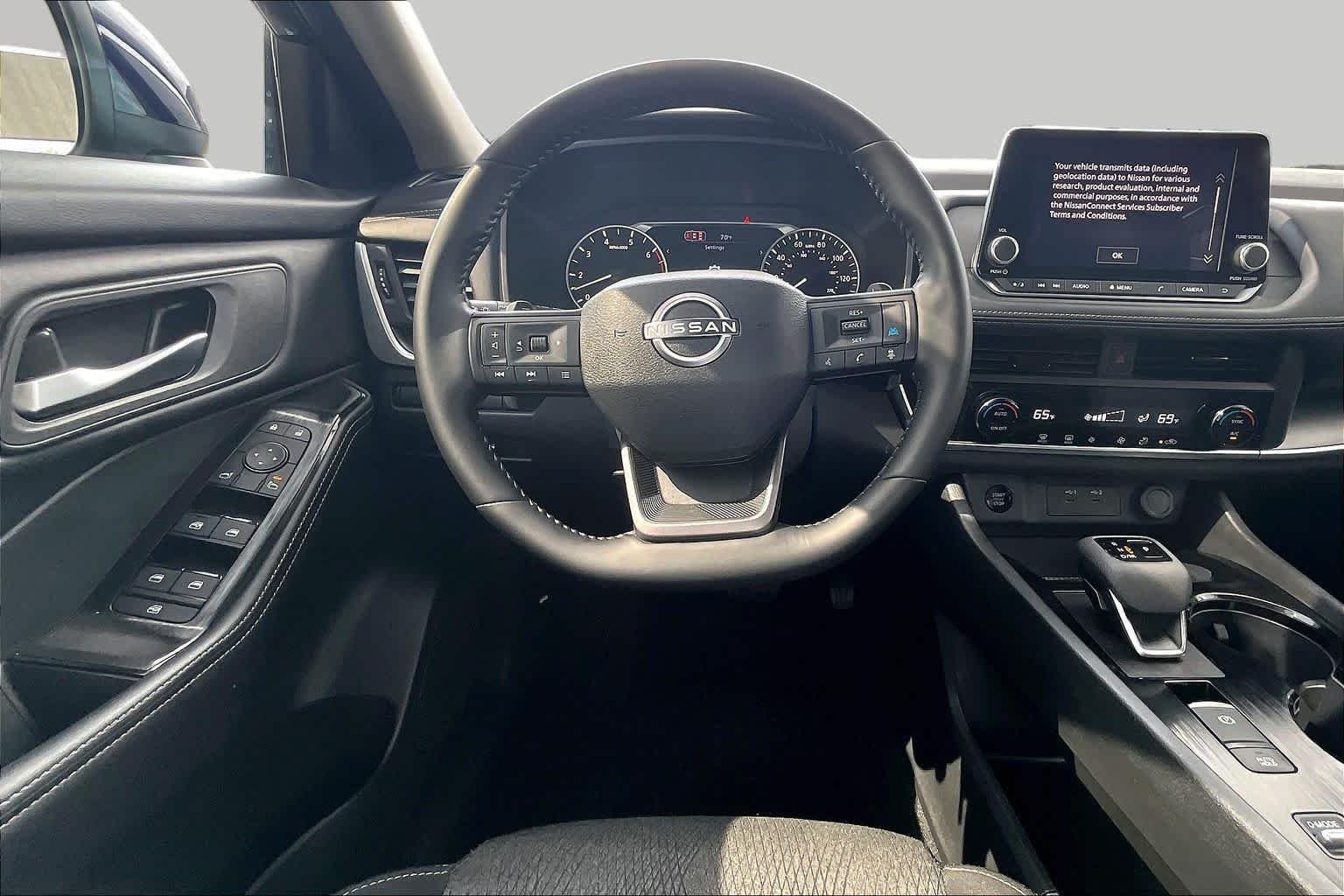 Used 2026 Deep Ocean Blue Pearl Nissan SV image 6