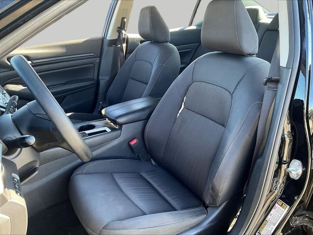 Used 2025 Black Nissan 2.5 SV image 22